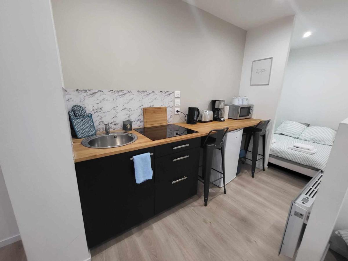 Appartement Canada 1 Valenciennes Exteriör bild