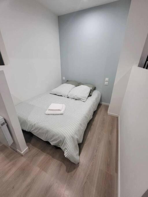 Appartement Canada 1 Valenciennes Exteriör bild